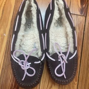 UGG moccasin